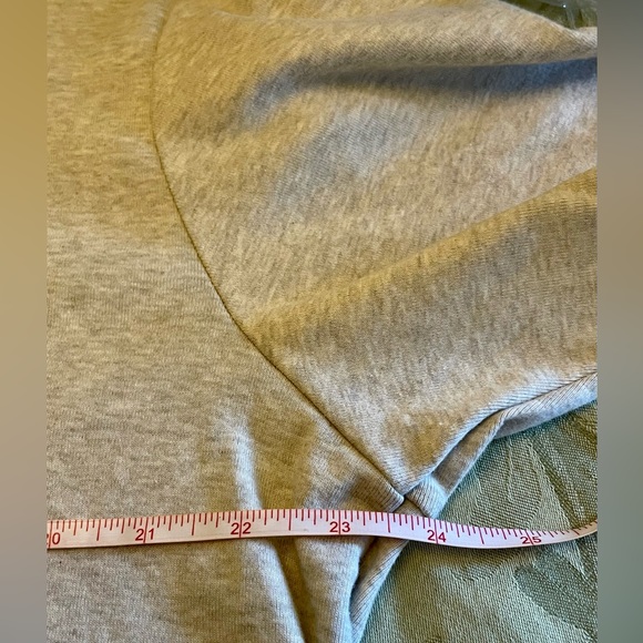 New Van Heusen V-neck Cotton Wrinkle Free Short Sleeve Oversized Oatmeal Top LG - Picture 10 of 16